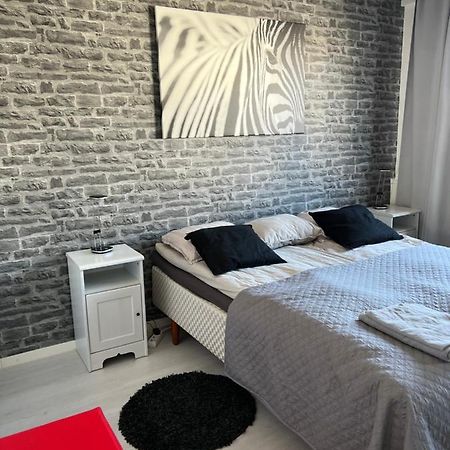 Kemi City L Near Snowcastle, 2 Rooms, Kitchen, Glazed Balcony, Free Parking On Street 외부 사진