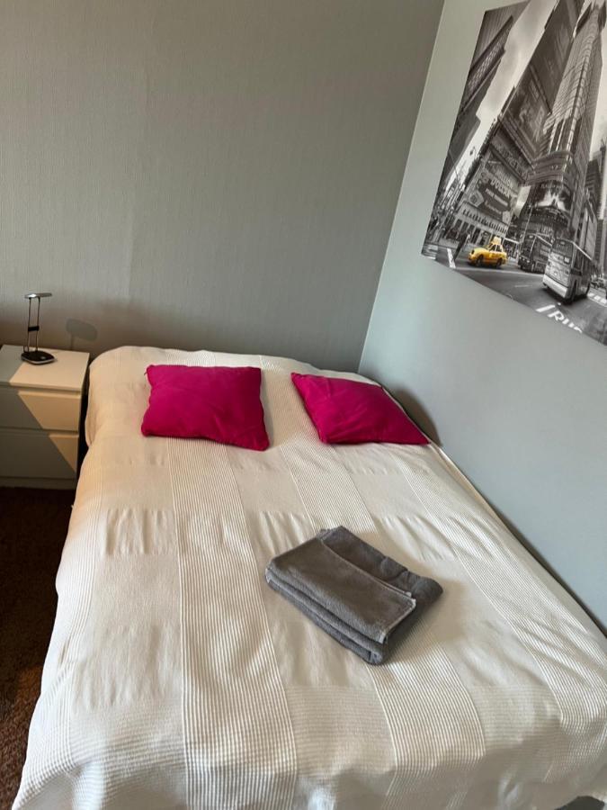 Kemi City L Near Snowcastle, 2 Rooms, Kitchen, Glazed Balcony, Free Parking On Street 외부 사진