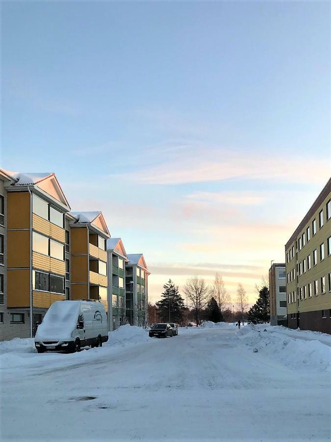 Kemi City L Near Snowcastle, 2 Rooms, Kitchen, Glazed Balcony, Free Parking On Street 외부 사진